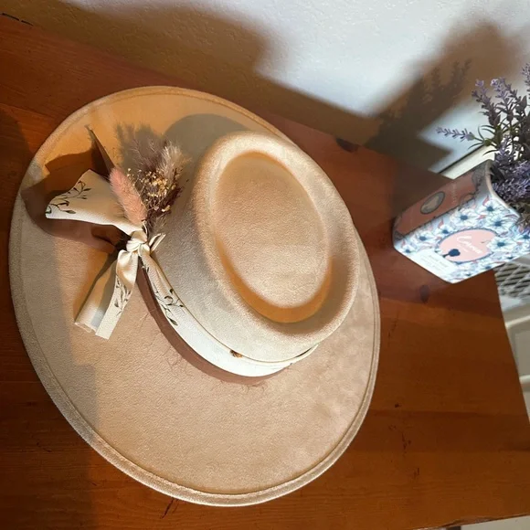 Freebird Georgia Suede Cream embellished Hat - Picture 3 of 9